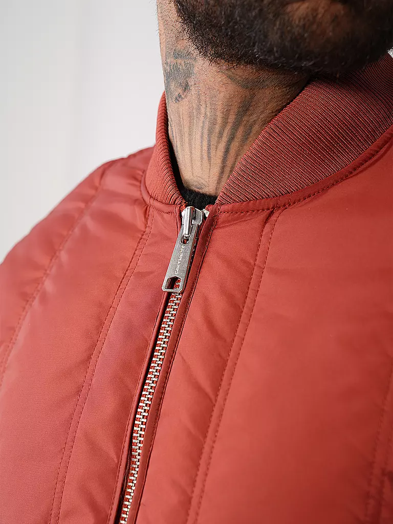 CARHARTT WIP | Chaqueta acolchada ligera LACHLAN | 