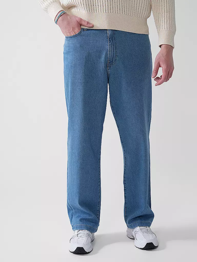 CARHARTT WIP | Vaqueros Tapered Fit LUCAS | Azul claro