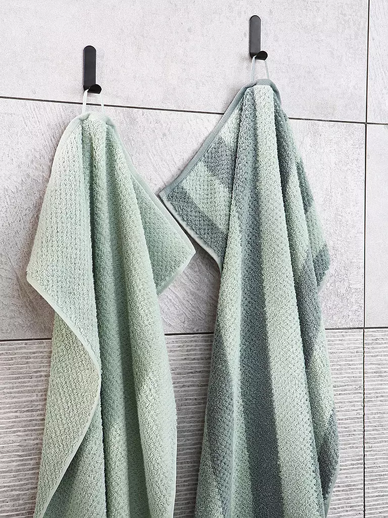 CAWÖ | Toalla de ducha PURE STRIPES 80x150cm Mystic Green | Verde oscuro