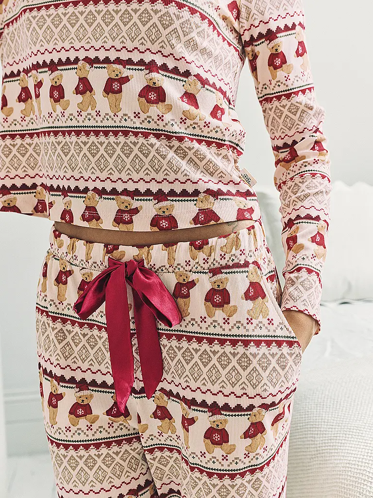 CHELSEA PEERS | Pijama | 