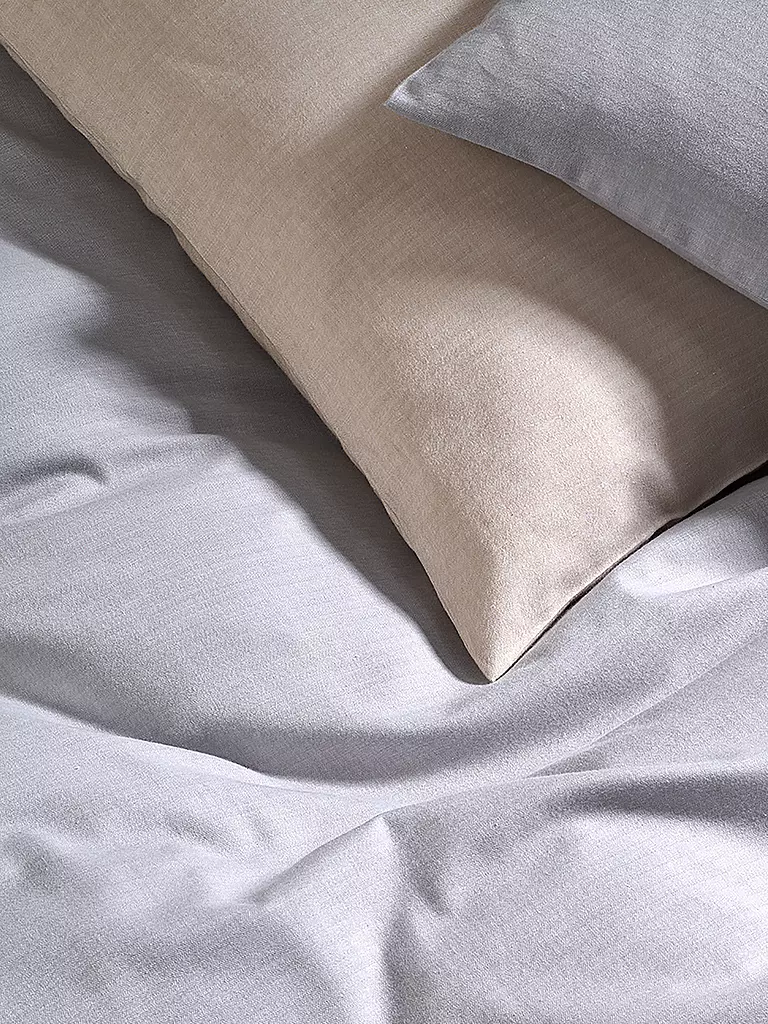 CHRISTIAN FISCHBACHER | Funda de almohada de franela 70x90 Almond | Beige