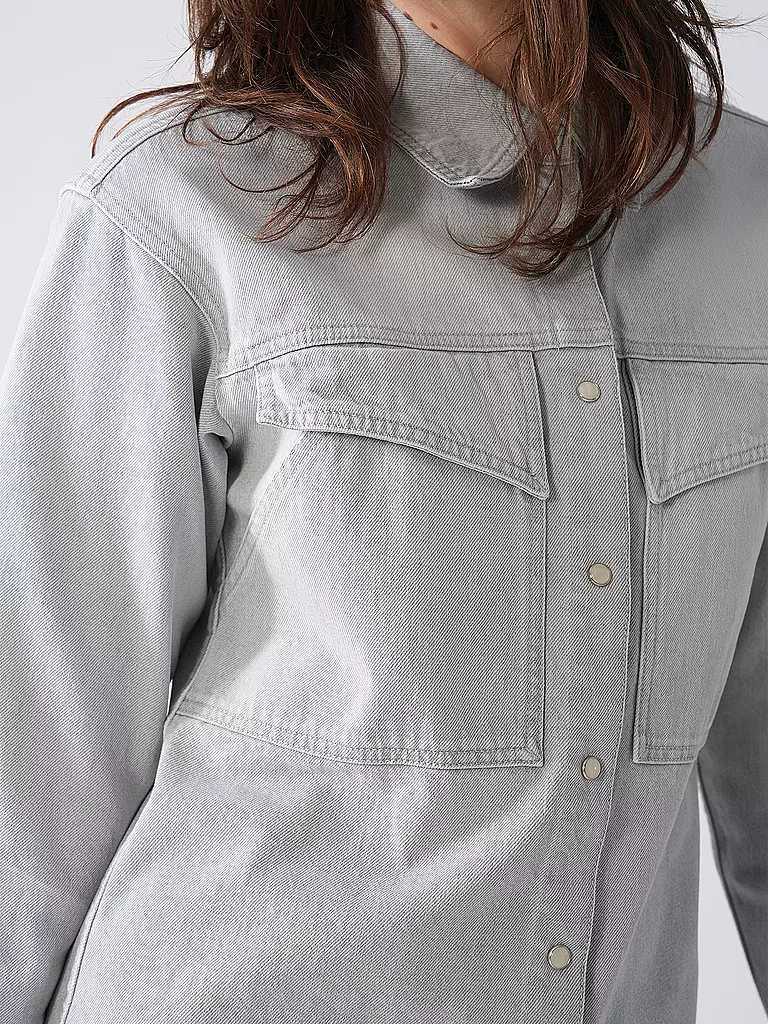 CLOSED | Blusa vaquera | 