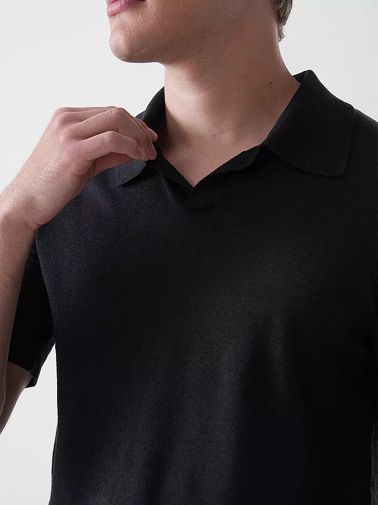 CLOSED | Polo | 