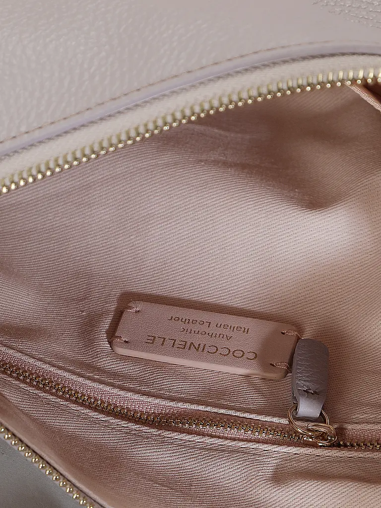 COCCINELLE | Bolso de cuero - Bolso Hobo COCCINELLENORY
Marca: COCCINELLE
Color: lila
Categorías: Moda,Mujer

Material: Cuero
Diseño: Liso
Detalles: Logo | 