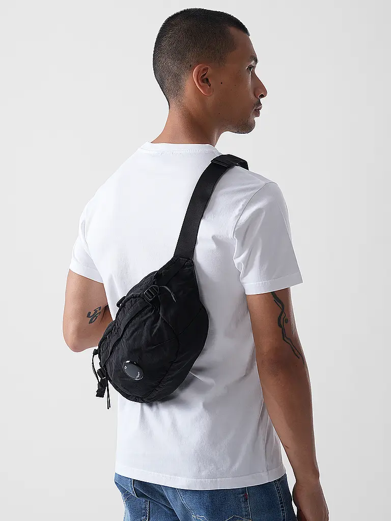 CP COMPANY | Bolso - Riñonera NYLON B | Negro
