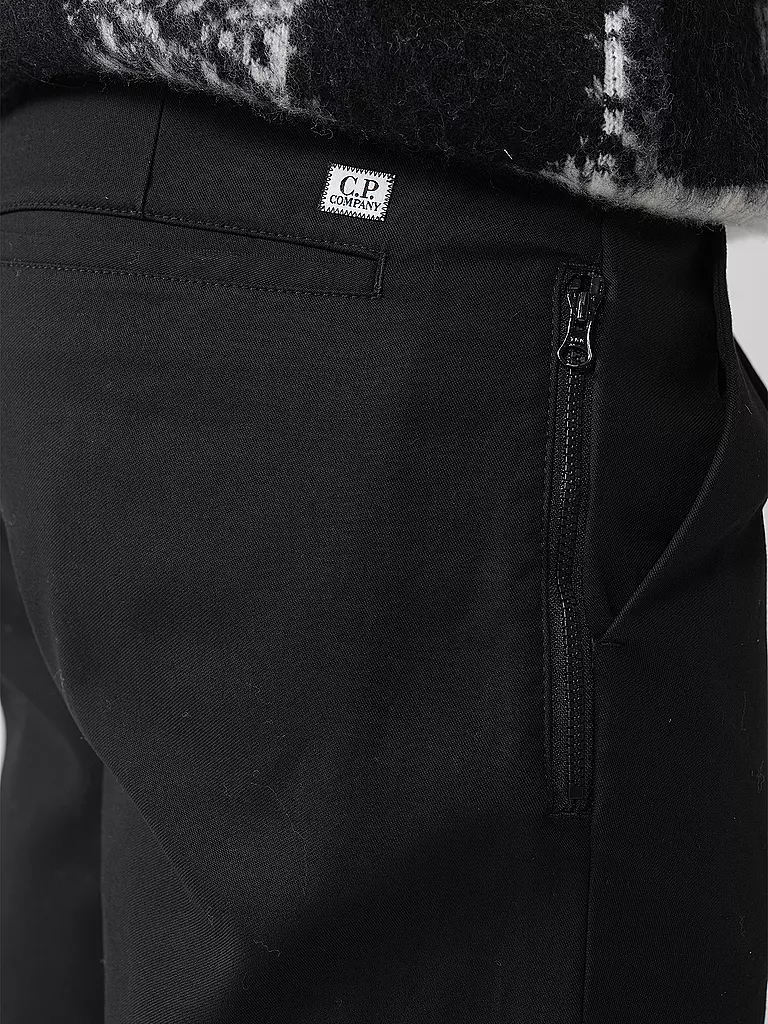 CP COMPANY | Chino | Negro