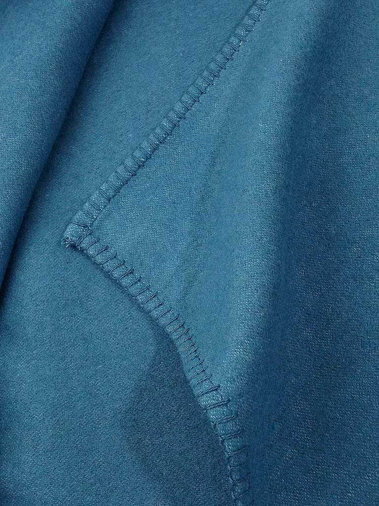 DAVID FUSSENEGGER | Tagesdecke - Plaid "Sylt" (atlántico) | Azul