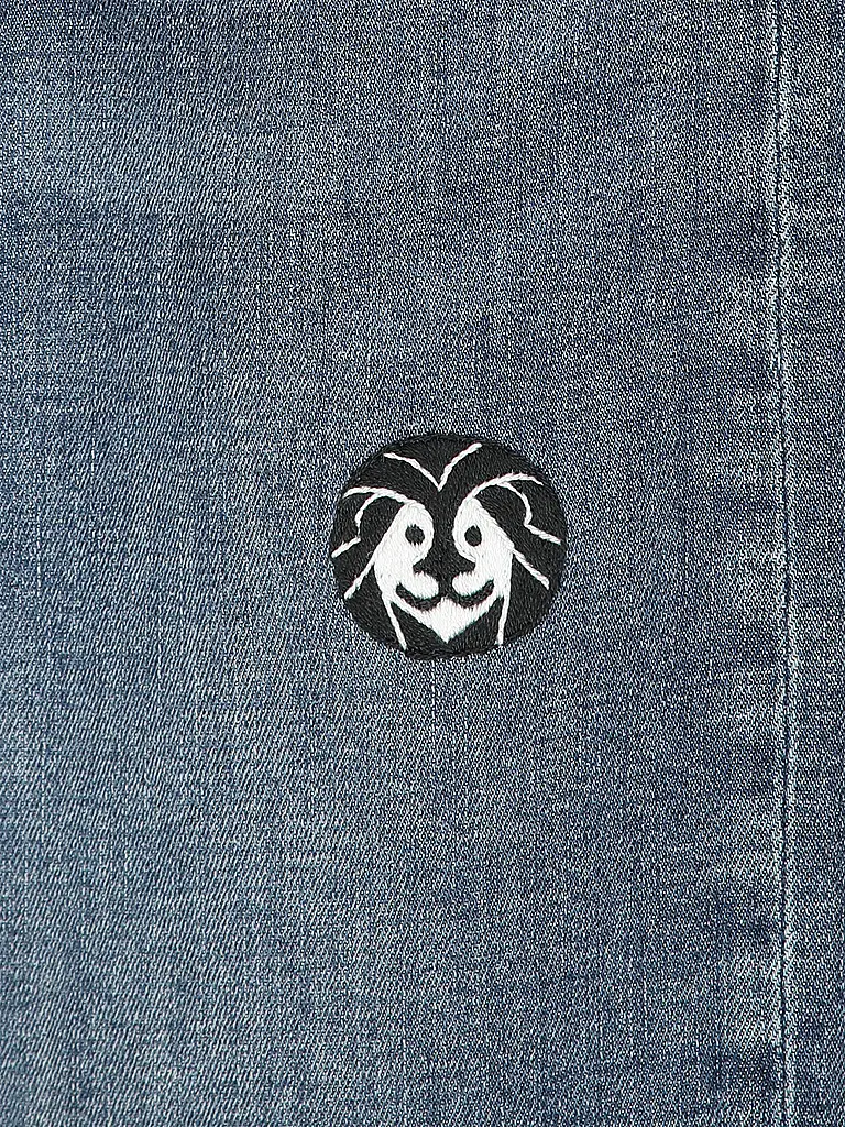 DAWN DENIM | Nombre del producto: Jeans Ballon Fit STARDUST
Marca: DAWN DENIM
Color: azul
Categorías: Moda,Mujer

Material: Denim,Algodón,Stretch
Diseño: Liso
Largo (Pantalones/Jeans): Largo normal
Altura de la cintura: Cintura media
Detalles: Bolsillos laterales,L | Azul