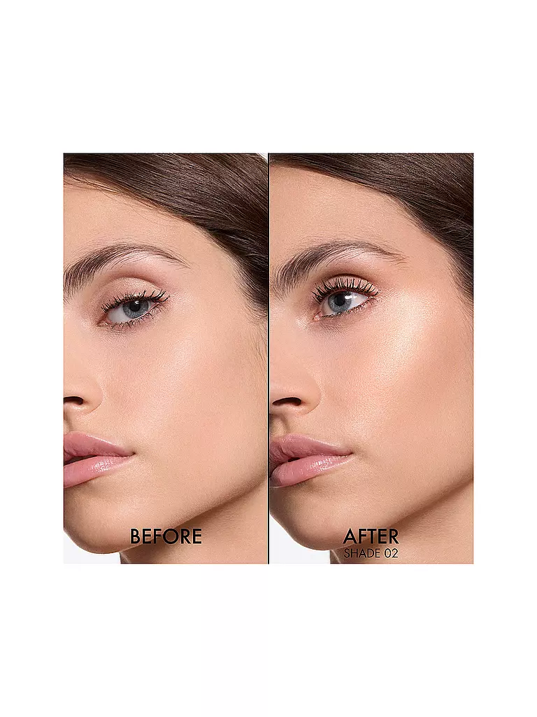 DIOR | Dior Forever Glow Luminizer Iluminador enriquecido con ácido hialurónico (02 Gold Halo) | gold