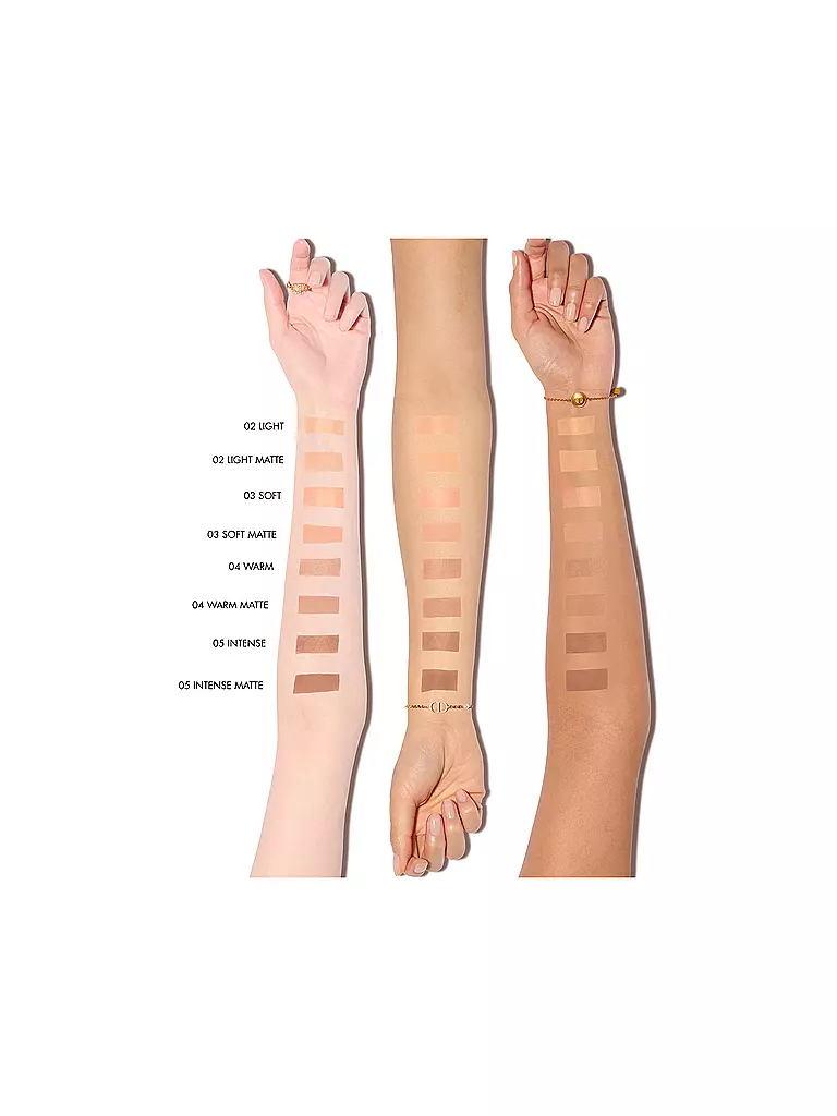 DIOR | Dior Forever Nude Bronze Puder-Bronzer con brillo natural o acabado mate (02 Light) | 
