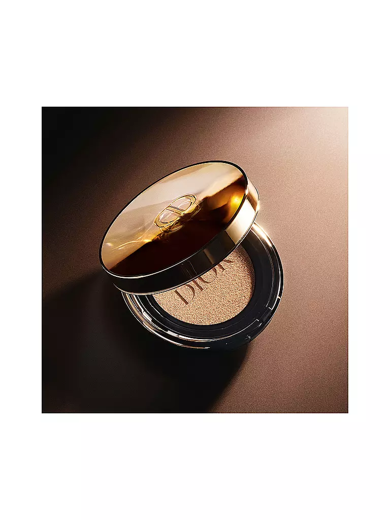 DIOR | Dior Prestige Cushion-Foundation - Le Cushion Teint de Rose (012 Porcelaine) | 