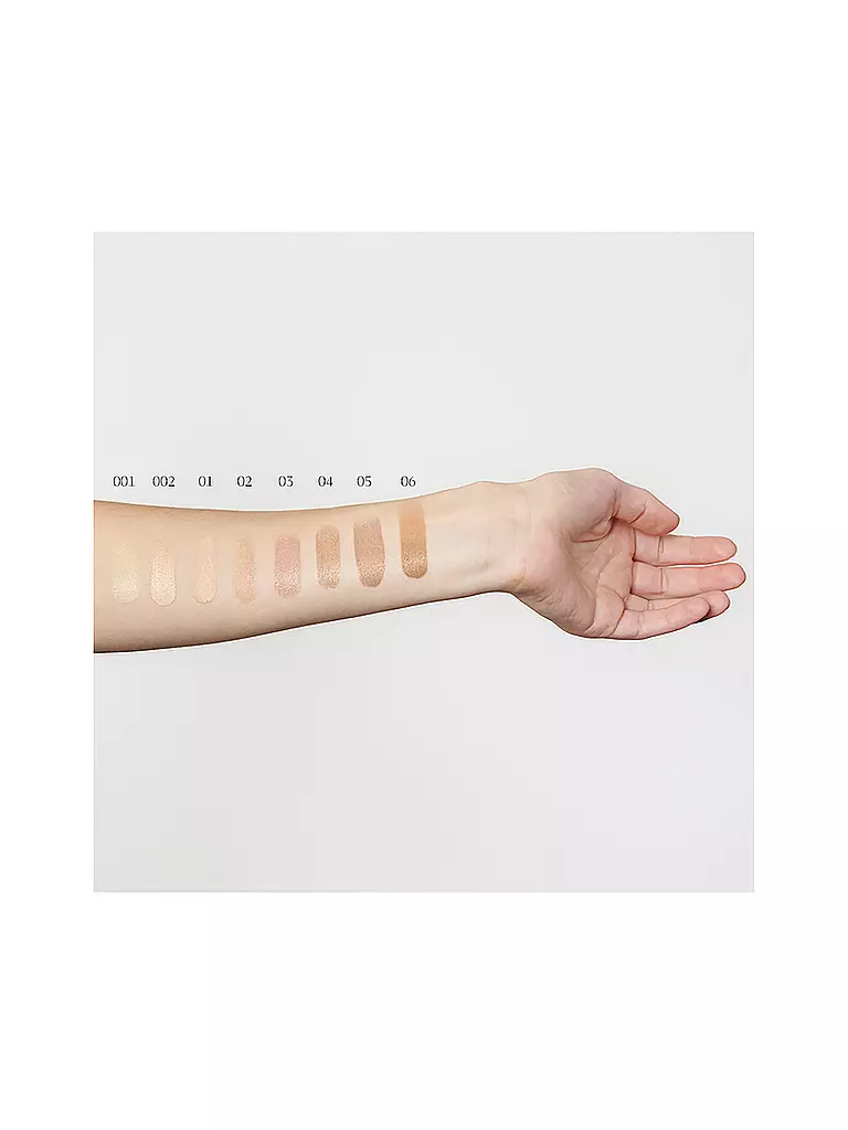 DR. HAUSCHKA | Base de maquillaje (06 Walnut) | Marrón