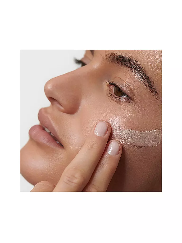 DR. HAUSCHKA | Iluminador - Fluido Iluminador | 