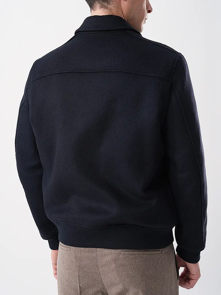 DRYKORN | Nombre del producto: Blouson FLYGHT-B | 