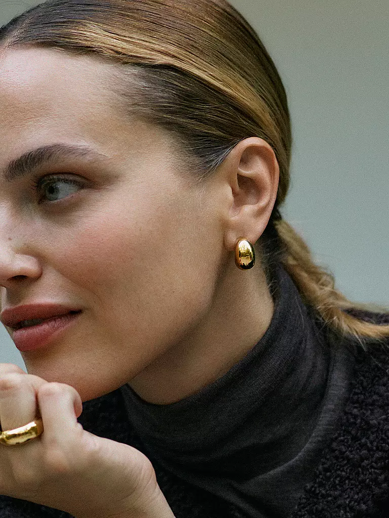 EDBLAD | Aros BOLD CREOLES Small Gold | Oro