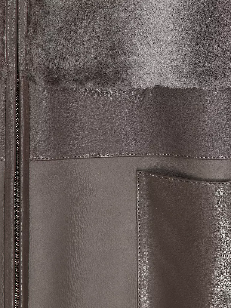 EMPORIO ARMANI | Abrigo de piel de cordero | 