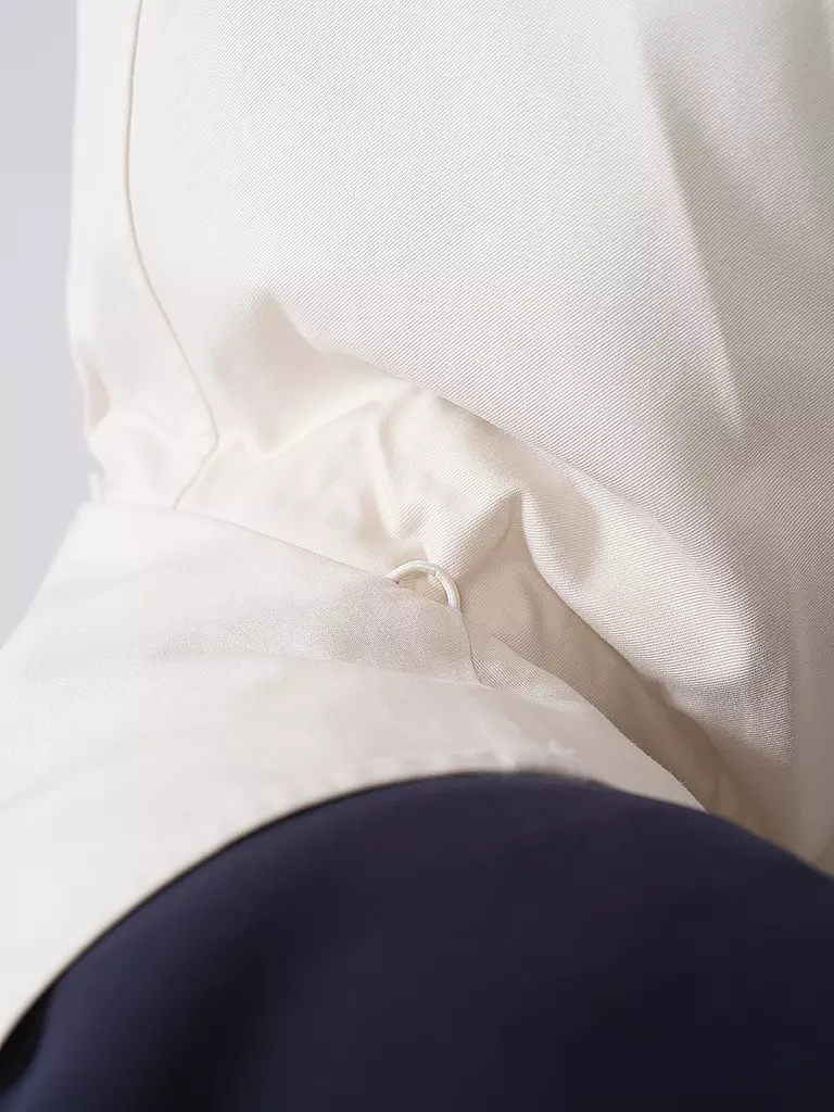 EMPORIO ARMANI | Blusón 3 en 1 | Crema