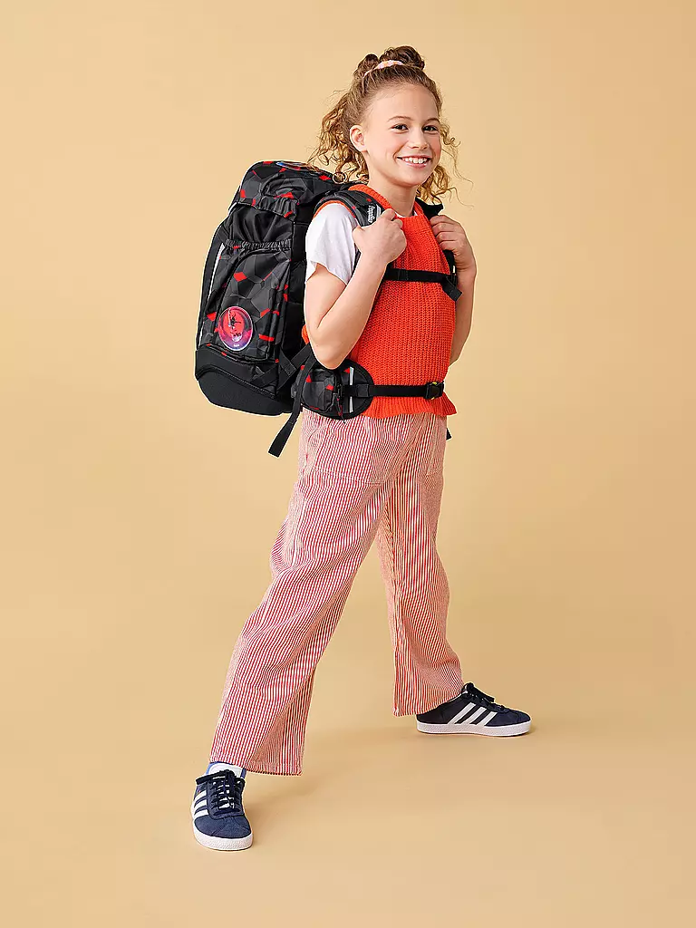 ERGOBAG | Set de mochila escolar 6 piezas MAXI TaekBärdo |