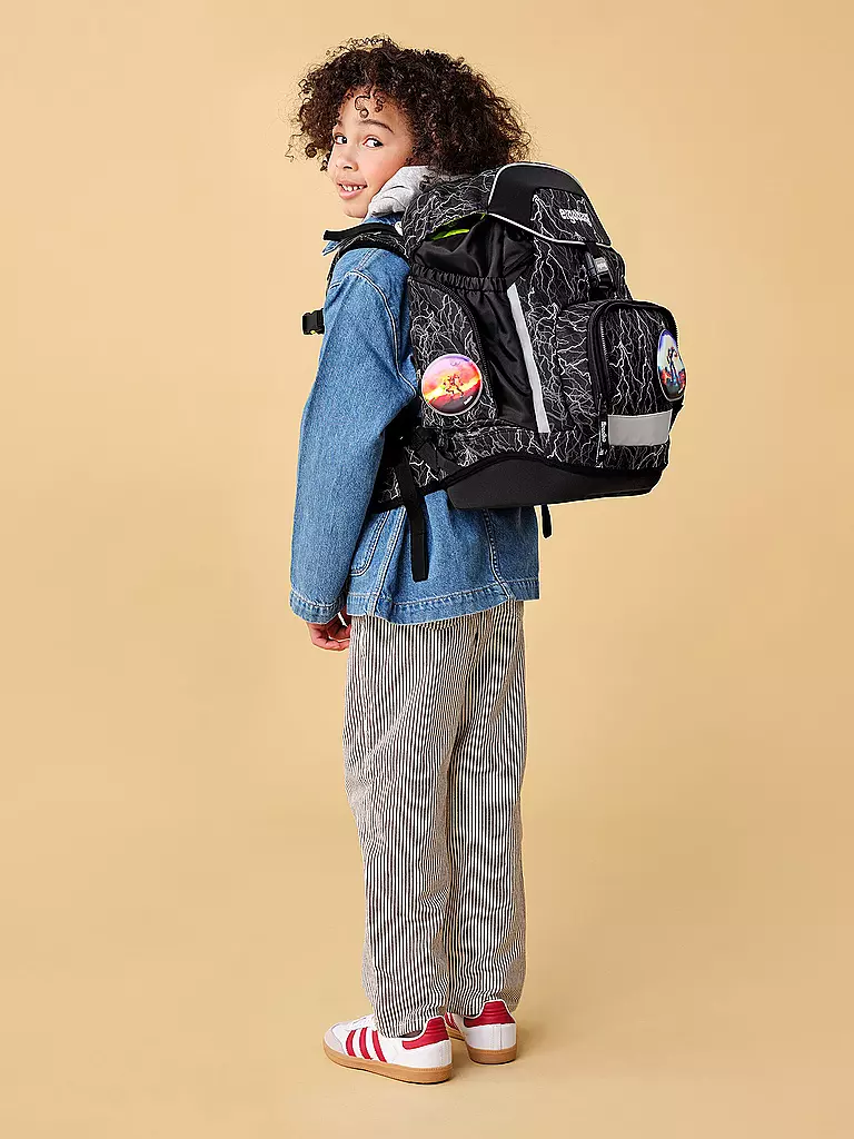 ERGOBAG | Set de mochila escolar de 6 piezas PACK ReflektBär | Negro