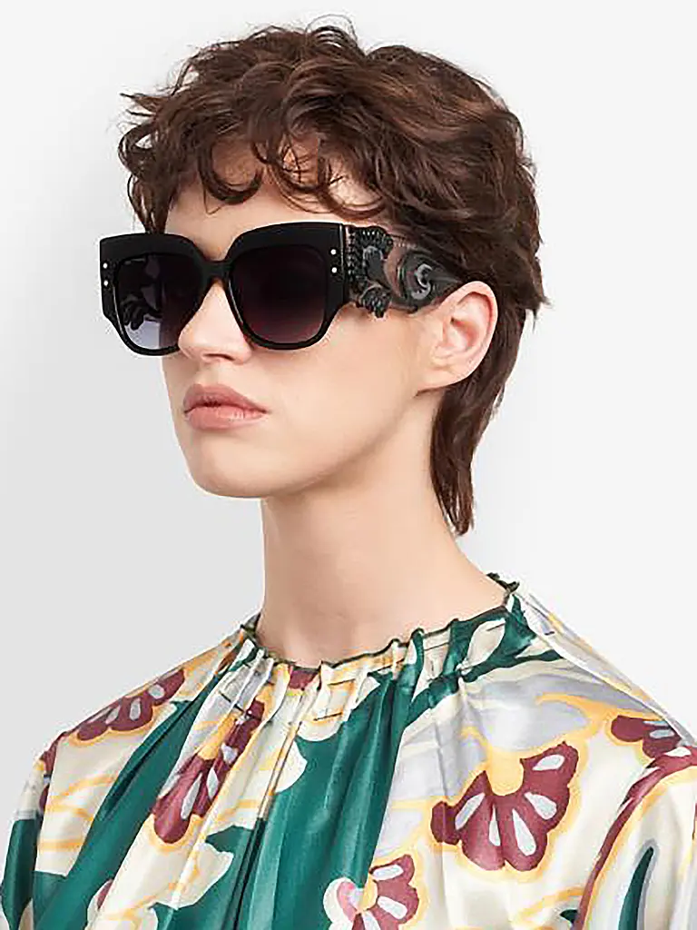 ETRO | Gafas de sol ETRO0103/S/56
Marca: ETRO
Color: negro
Categorías: Moda, Mujer

Material: Plástico | Negro