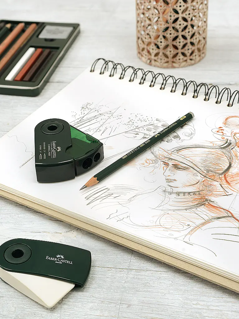 FABER-CASTELL | Pitt Monocromo Maletín de madera 86 piezas | 