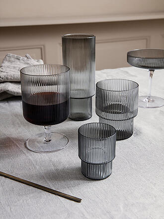 FERM LIVING | Juego de 4 vasos RIPPLE Smoked Grey