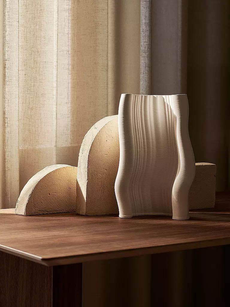 FERM LIVING | Jarrón MOIRE 30cm Blanco hueso | 
