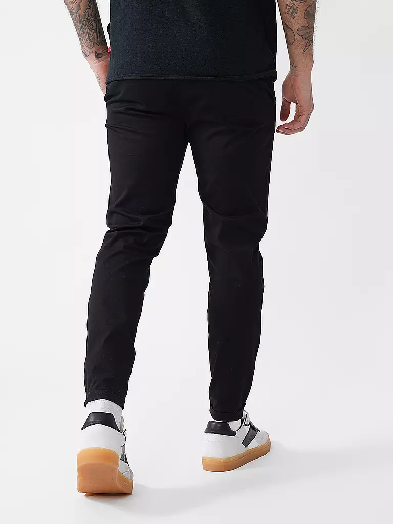 GABBA | Chino PISA | Negro