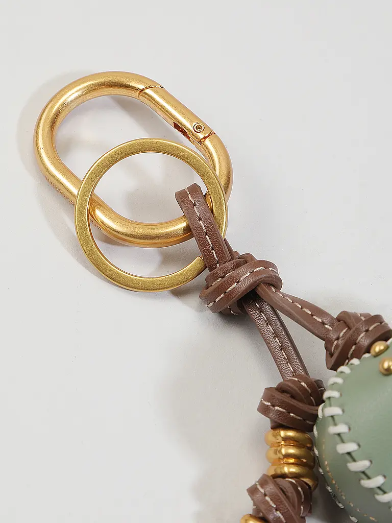 GIANNI CHIARINI | Nombre del producto: Llavero para bolso
Marca: GIANNI CHIARINI
Color: verde
Categorías: Moda, Mujer

Material: Imitación de cuero
Detalles: Tachuelas | Verde