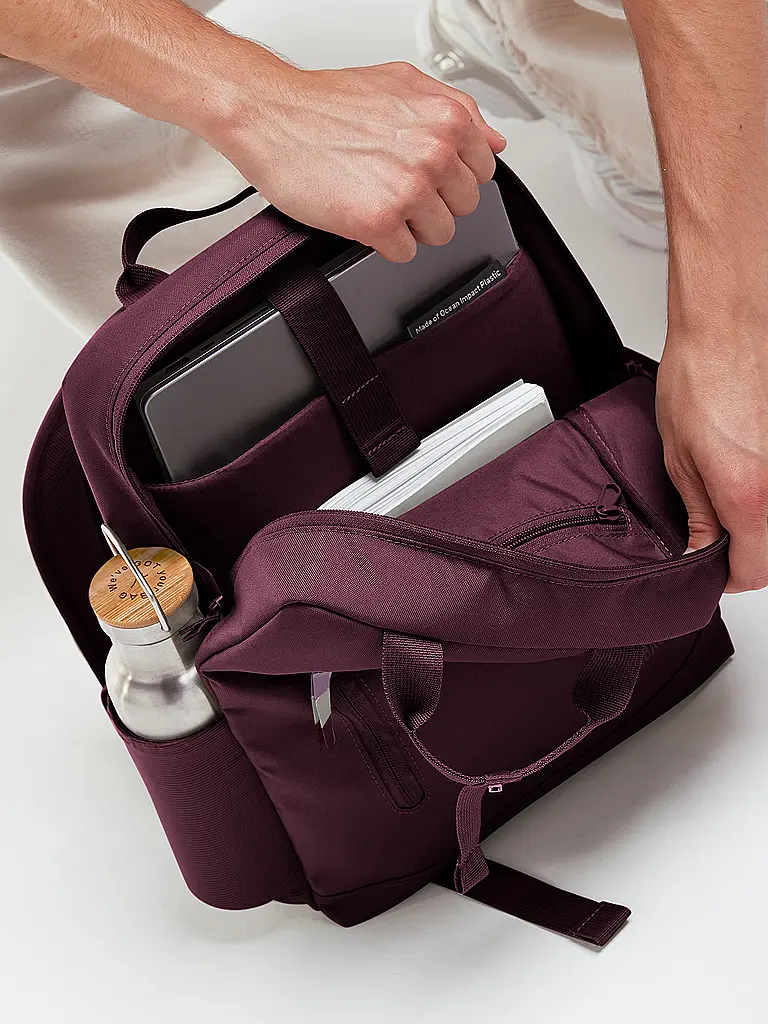 GOT BAG | Rucksack DAYPACK 2.0 MONOCHROME | Rojo oscuro