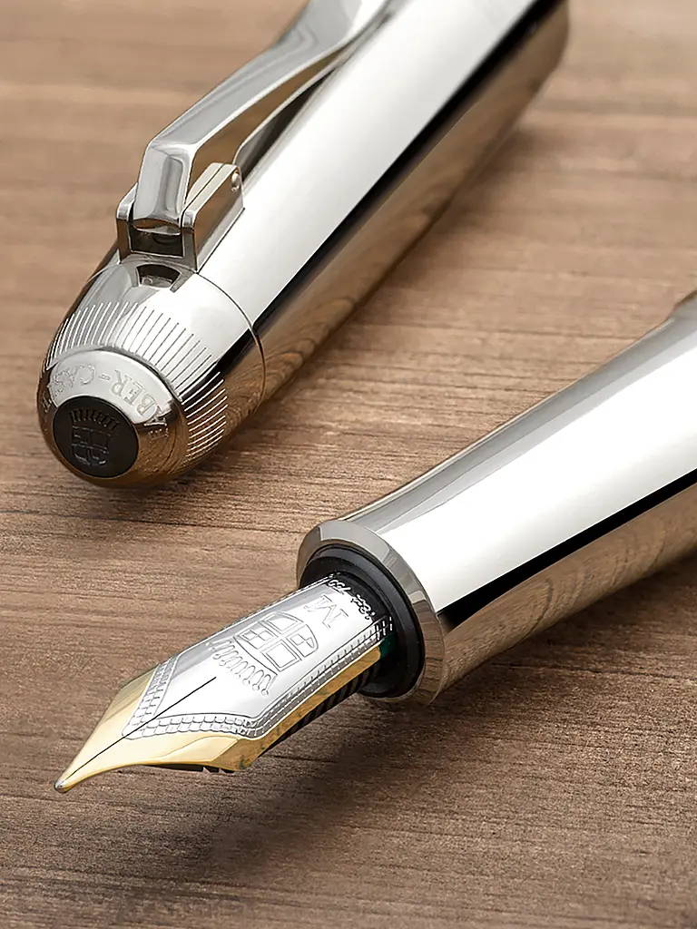 GRAF VON FABER-CASTELL | Füllfederhalter Magnum M | Marrón