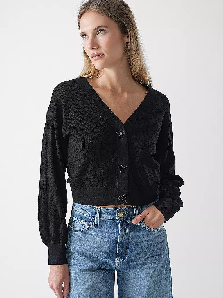 GUESS | Cárdigan
Marca: GUESS
Color: negro
Categorías: Moda,Mujer
Largo de manga: Manga larga
Escote: Cuello en V
Material: Viscosa, poliéster / poliamida
Diseño: Color liso
Corte (Prenda exterior): Regular
Estilo: Young Fashion, Glamour
Detalles: Patrón de |