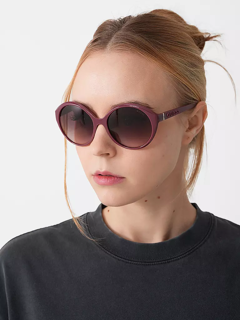 GUESS | Gafas de sol GU00155/57
Marca: GUESS
Color: rojo
Categorías: Moda, Mujer

Material: Plástico
Estilo: Young Fashion, Glamour | Rojo