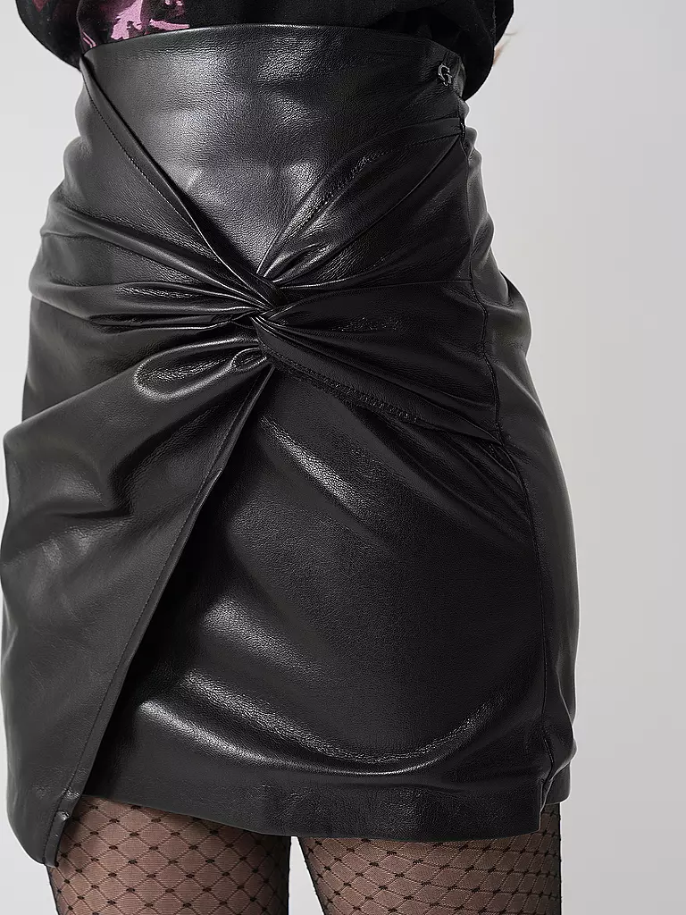 GUESS | Rock in Lederoptik | Negro