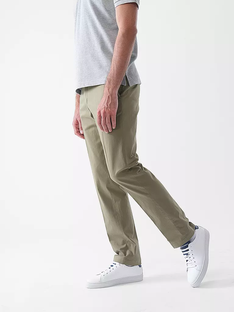 HILTL | Chino Regular Fit PEAKER | Oliva