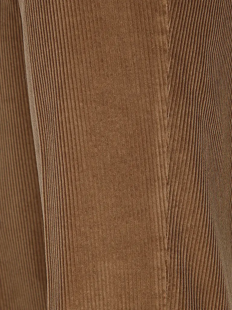 HILTL | Nombre del producto: Pantalón de pana PARMA | 