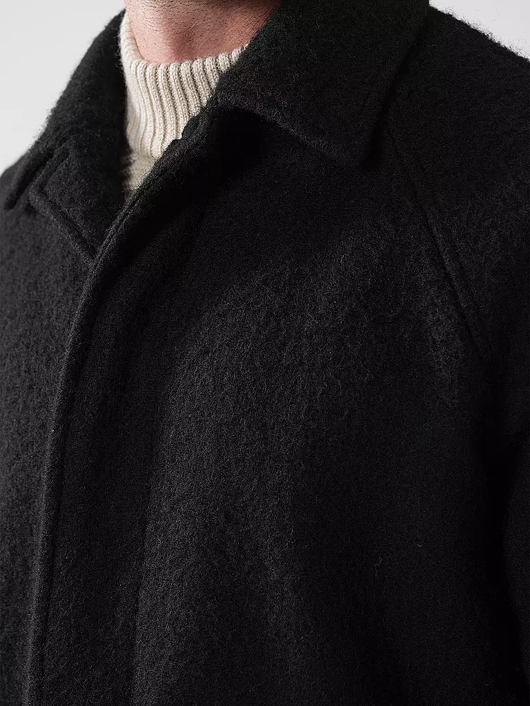HUGO | Abrigo MAUREL | Negro