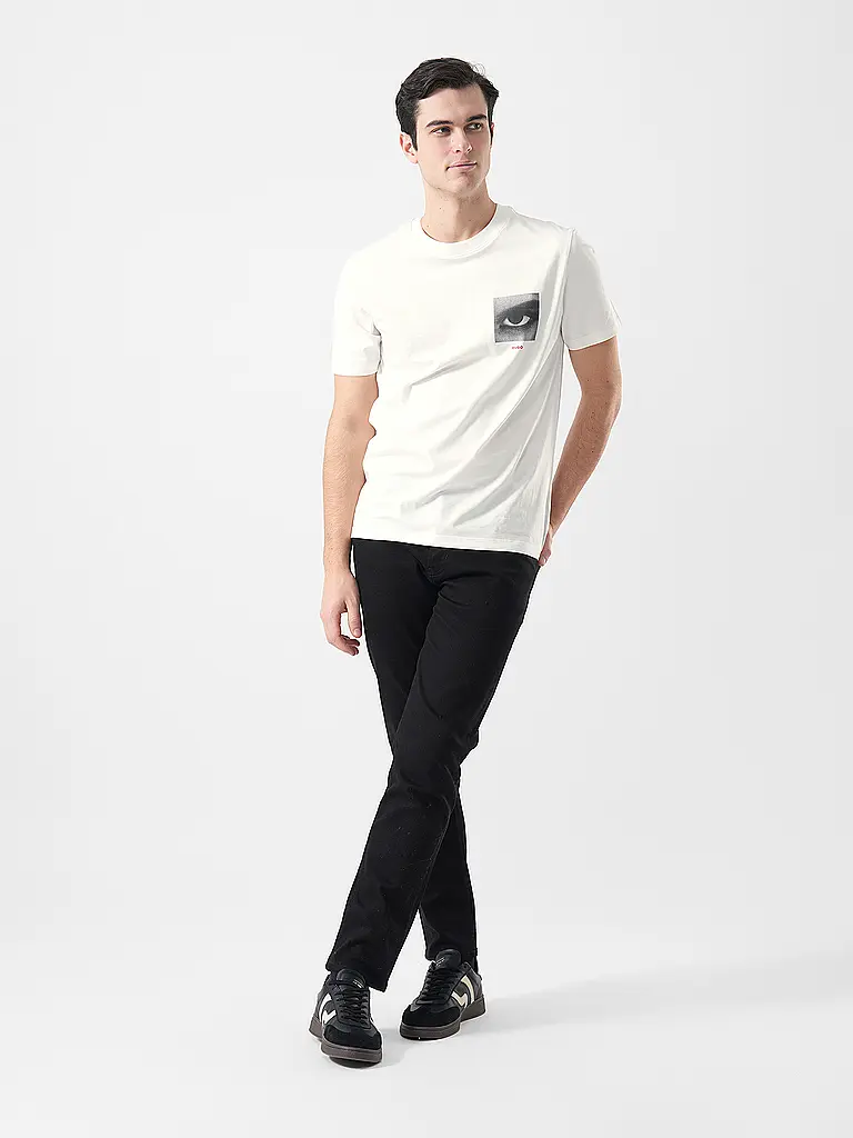 HUGO | Nombre del producto: Camiseta DEYSS
Marca: HUGO
Color: blanco
Categorías: Moda, Hombre

Largo de manga: Manga corta
Cuello: Cuello redondo
Material: Jersey, Algodón
Diseño: Estampado
Corte (Prenda superior): Regular
Estilo: Puro, Tendencia | Blanco