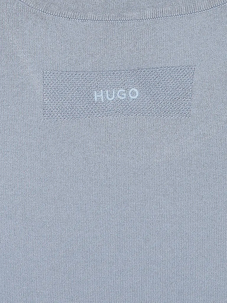 HUGO | Nombre del producto: Jersey SAN CODY
Marca: HUGO
Color: celeste
Categorías: Moda, Hombre

Largo de manga: Manga larga
Escote: Cuello redondo
Material: Punto, Viscosa, Poliéster / Poliamida
Diseño: Liso
Corte (Prendas superiores): Regular
Estilo: Puro,  | Azul claro