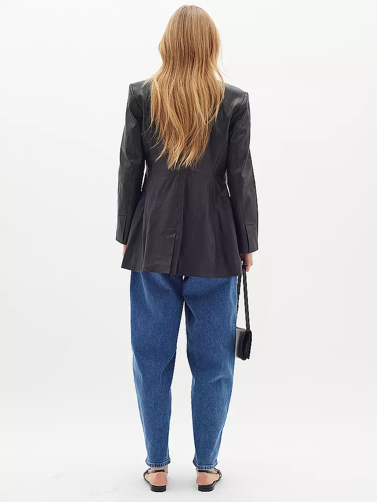 IN WEAR | Blazer KAMAIW | Negro