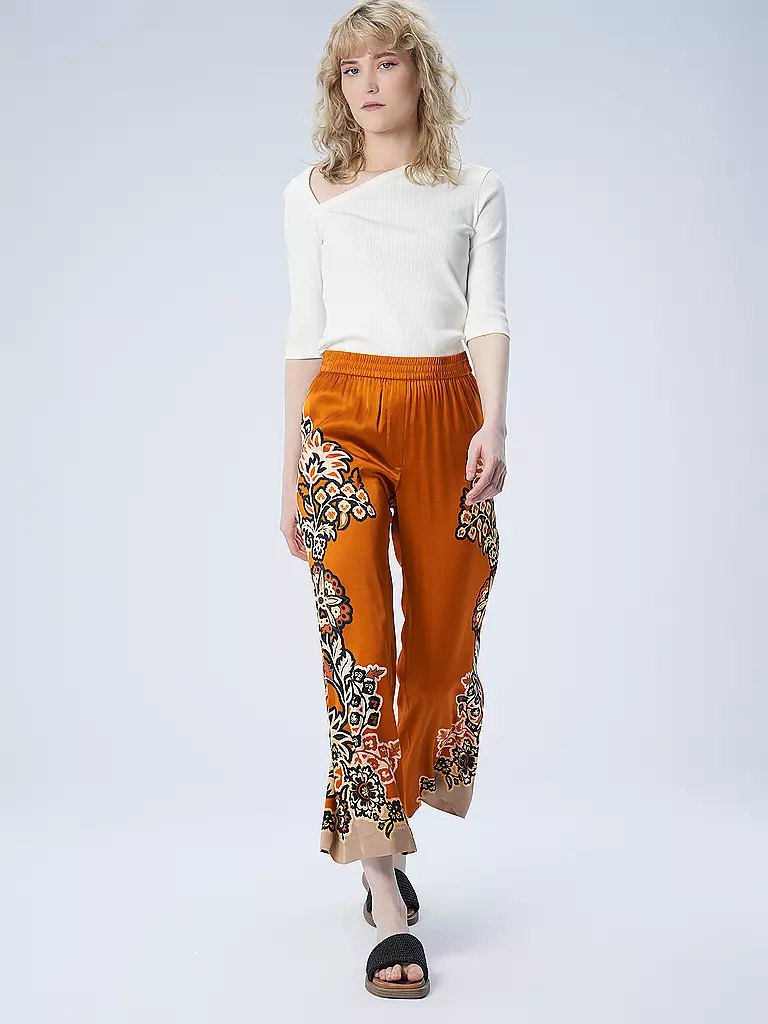 IN WEAR | Camiseta PUKI | Crema