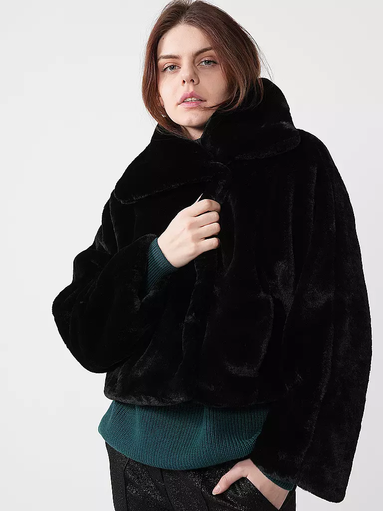 IN WEAR | Chaqueta de aspecto de piel YONEKOIW | Negro