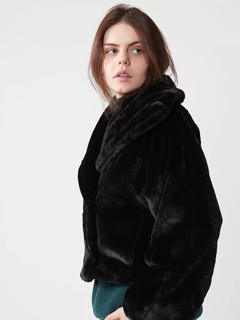 IN WEAR | Chaqueta de aspecto de piel YONEKOIW | Negro