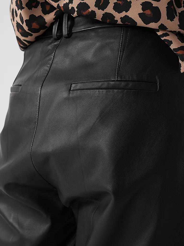 IN WEAR | Lederhose KAMAIW | Negro