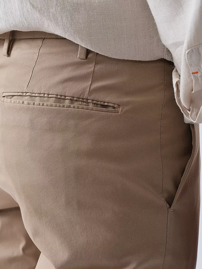 INCOTEX | Chino ROYAL BATAVIA | Marrón claro