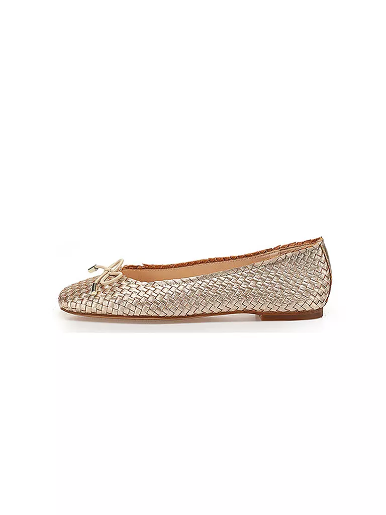 INUOVO | Nombre del producto: Bailarina | Oro