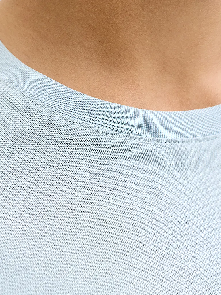 JACK & JONES | Nombre del producto: Camiseta JJEORGANIC
Marca: JACK & JONES
Color: celeste
Categorías: Moda, Hombre

Largo de manga: Manga corta
Cuello: Cuello redondo
Material: Algodón
Diseño: Liso
Corte (Prenda superior): Regular | Azul claro