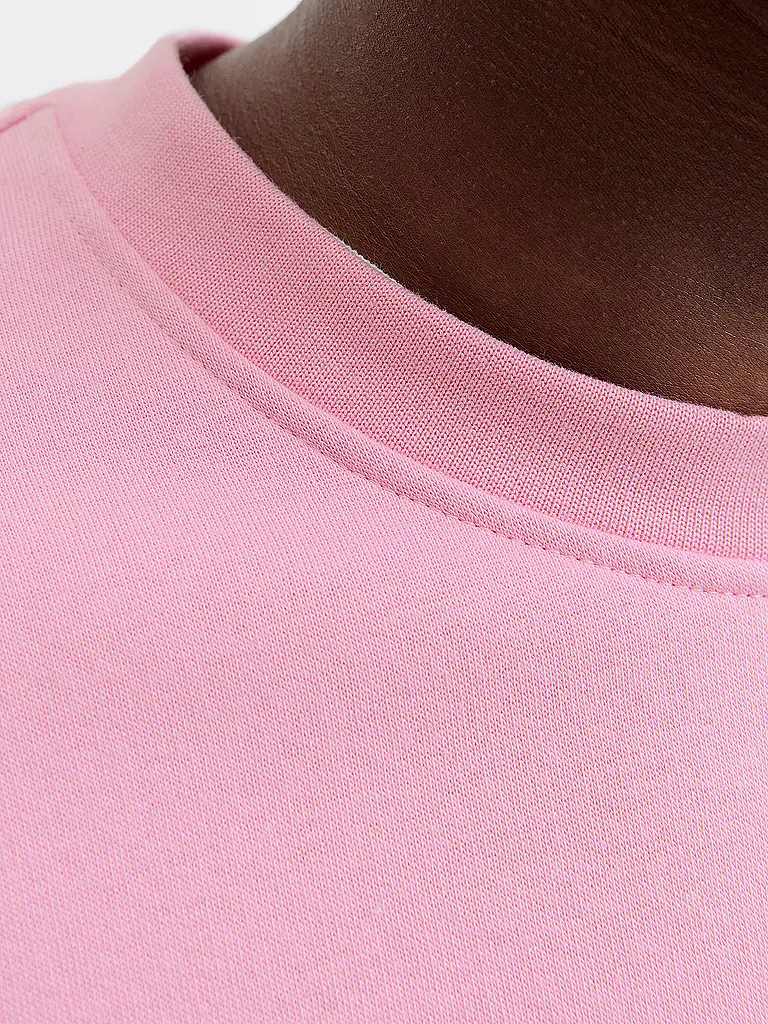 JACK & JONES | Nombre del producto: Sweater JJESOHO
Marca: JACK & JONES
Color: rosa
Categorías: Moda, Hombre

Largo de manga: Manga larga
Cuello: Cuello redondo
Material: Algodón
Diseño: Liso
Corte (Prendas superiores): Regular
Detalles: Logo | Rosa