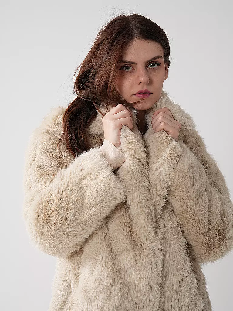 JAKKE | Mantel in Felloptik KATIE | Crema