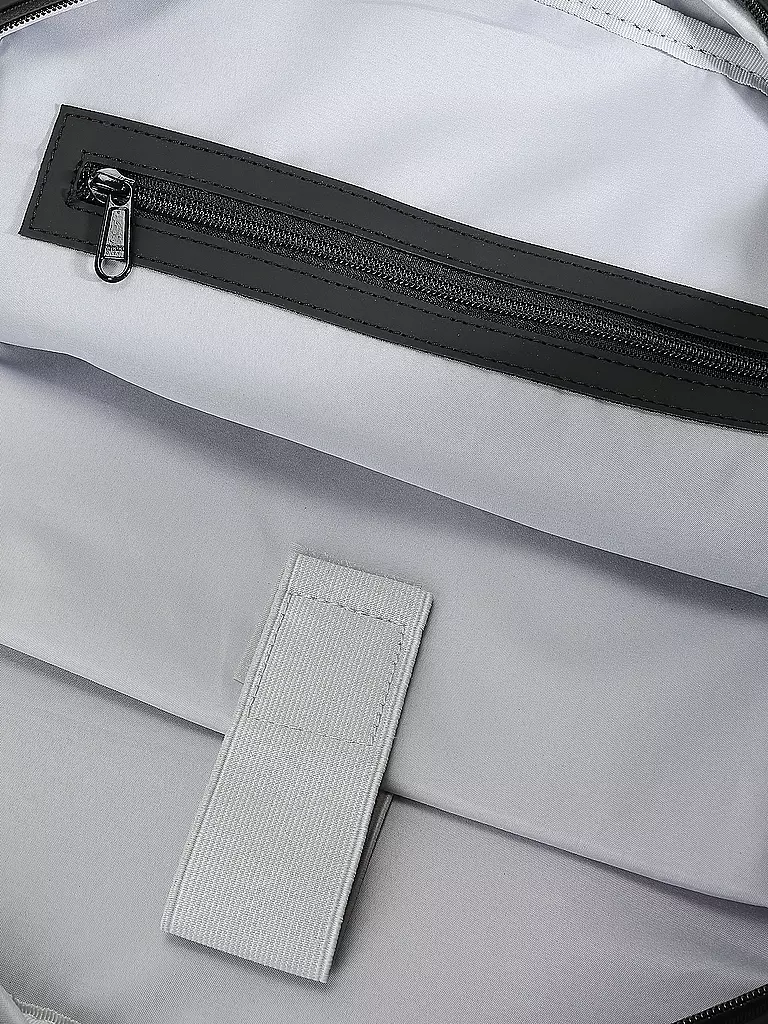 JOHNNY URBAN | Mochila JONA Large
Marca: JOHNNY URBAN
Color: negro
Categorías: Moda, Mujer
Material: Poliéster / Poliamida
Estampado: Liso
Estilo: Casual
Detalles: Resistente al agua |